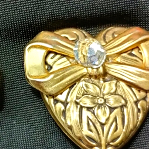 Earrings - Picture 2 of 3